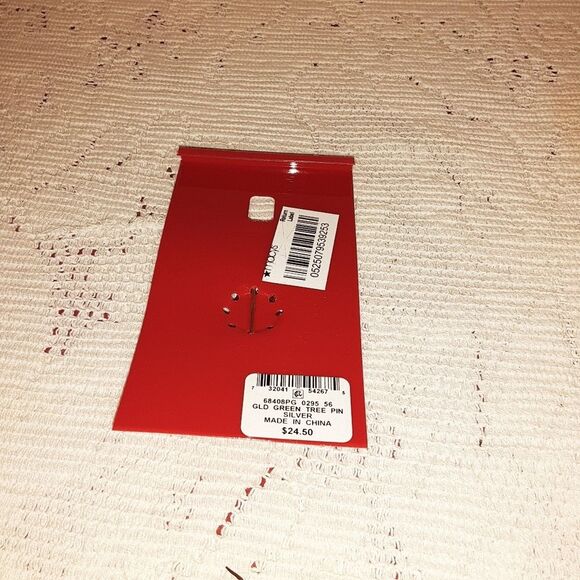 Holiday Lane Christmas Tree Brooch Pin NWT - Picture 3 of 3